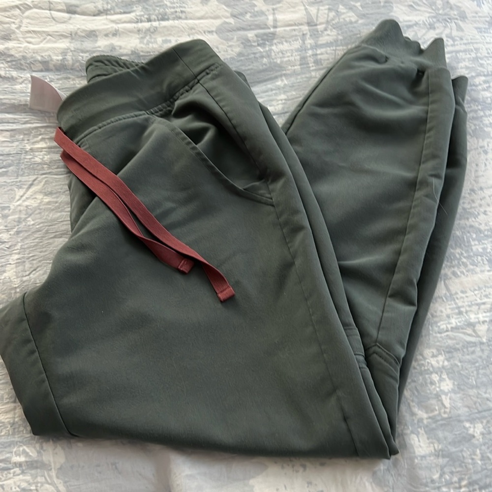 Figs Zamora XS petite